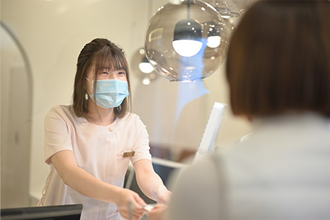 受付・問診票記入